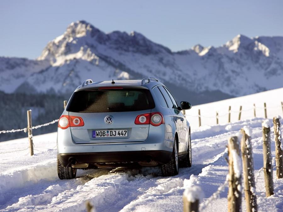  Volkswagen Passat Variant V6 FSI 4Motion 2006 года  (фото 28 из 53)